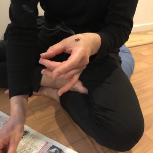 お灸と呼吸ワーク